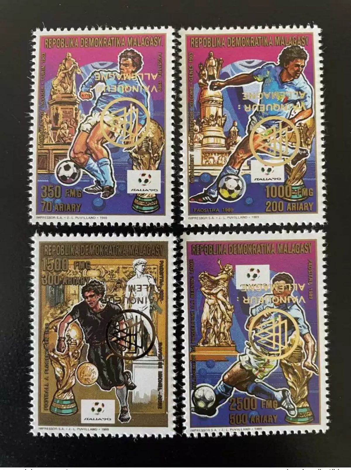 Madagascar 1989 / 1993 surcharge renversée Mi. 1543 - 1546A Italia 1990 Football