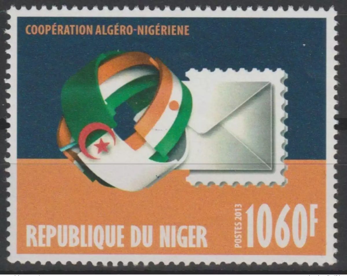 Niger 2013 Mi. 2395 Algerian-Nigerian Cooperation Algeria Flag ** 1 val.