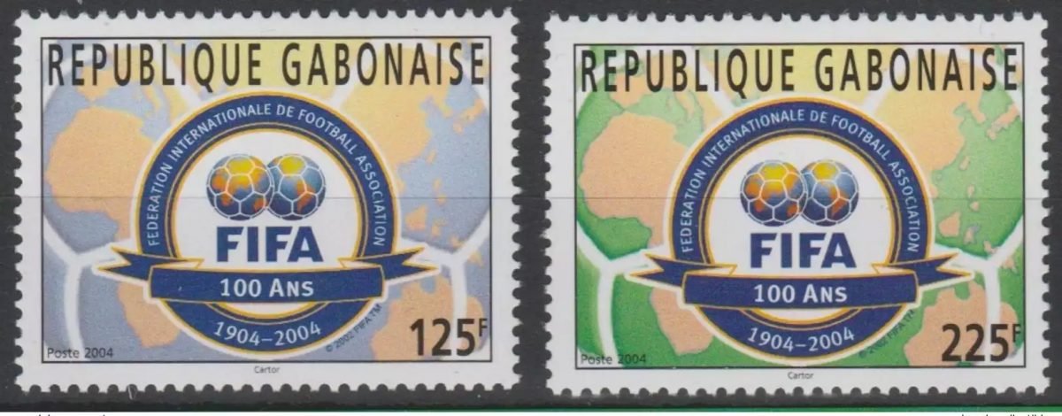 Gabon 2004 Mi. 1671 1672 FIFA 100 ans years Jahre Football Soccer Map RARE !