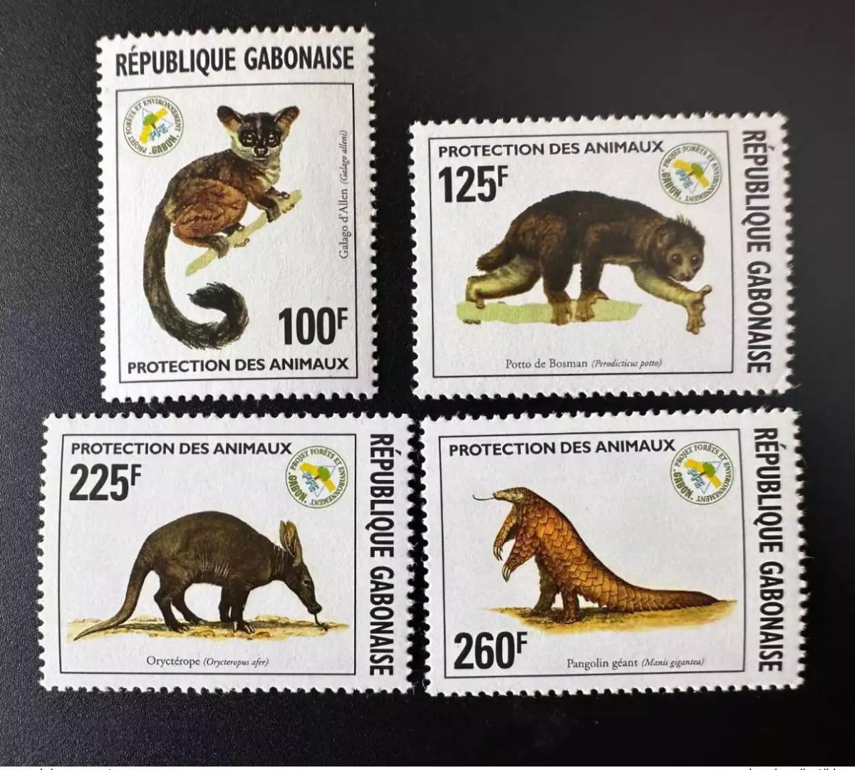 Gabon 1996 Mi. 1309-1310 Fauna Protection Allen's Galago Aardvark Pangolin