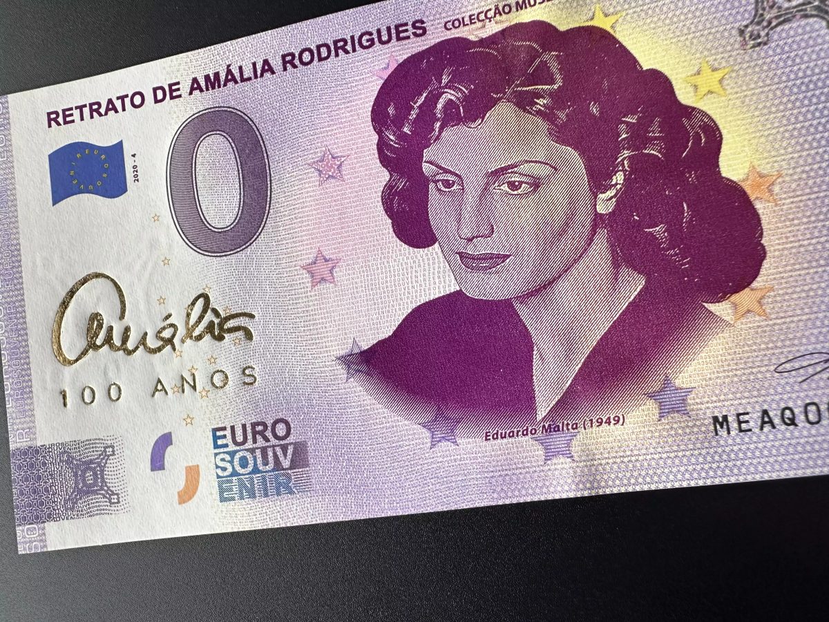 Porträt von Amalia Rodrigues Museu do Caramulo Gold