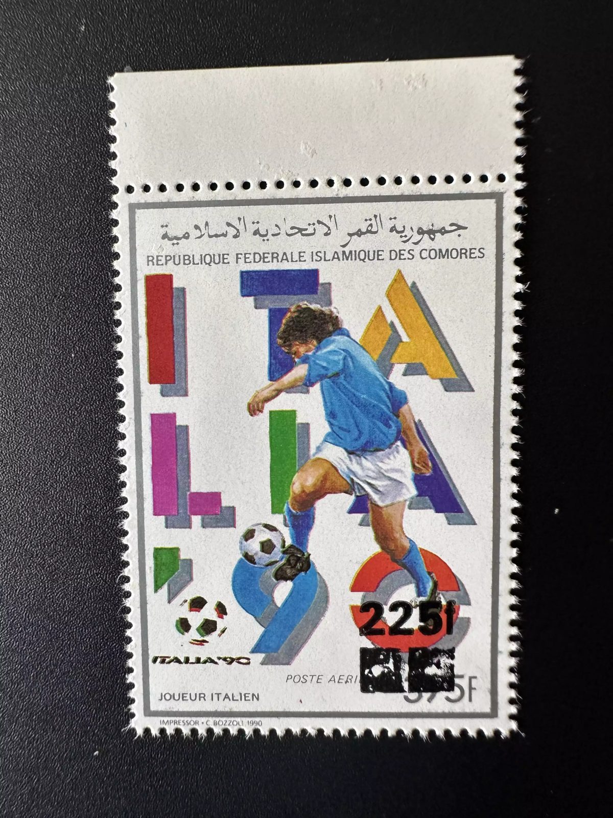 Comores 1995 Mi. 1110 225F sur 375F Football Coupe Monde FIFA Italia Surchargé