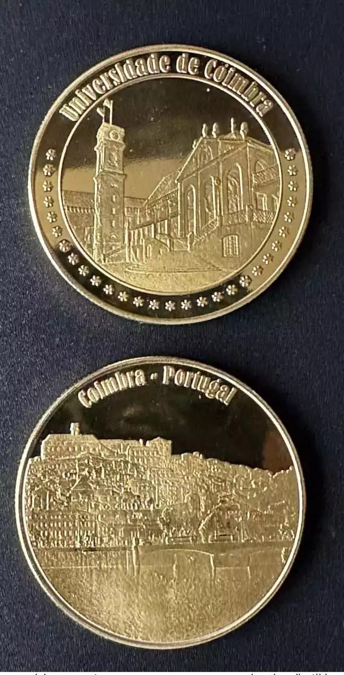 “Coimbra - Universidade” souvenir medal