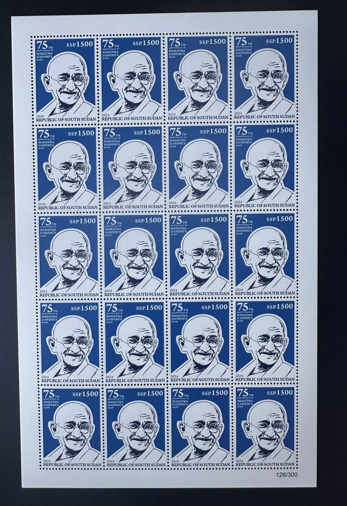 Sud-Soudan 2024 Mi. 32 Mohandas Mahatma Gandhi Inde death 1500 SSP planche