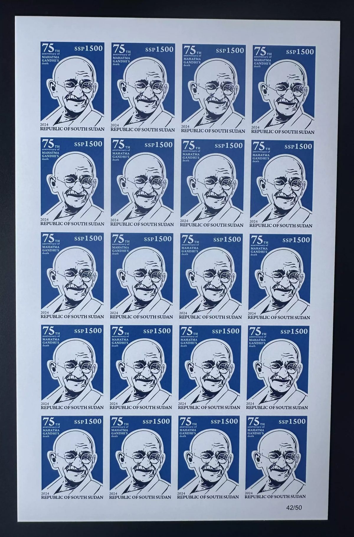 Sud-Soudan 2024 Mi. 32 ND Mohandas Mahatma Gandhi Inde death 1500 SSP planche