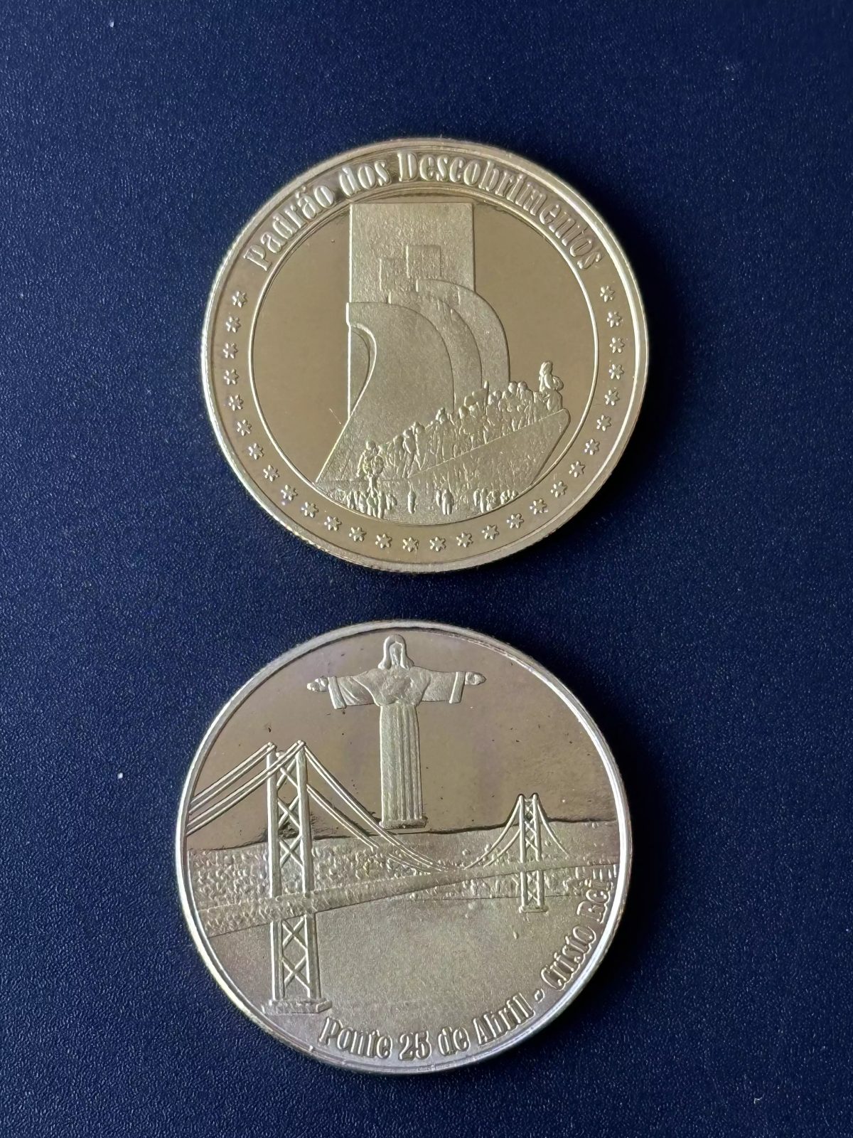 Medalha Souvenir "Padrao dos Descobrimentos - Ponte 25 de Abril - Cristo Rei Lisboa"