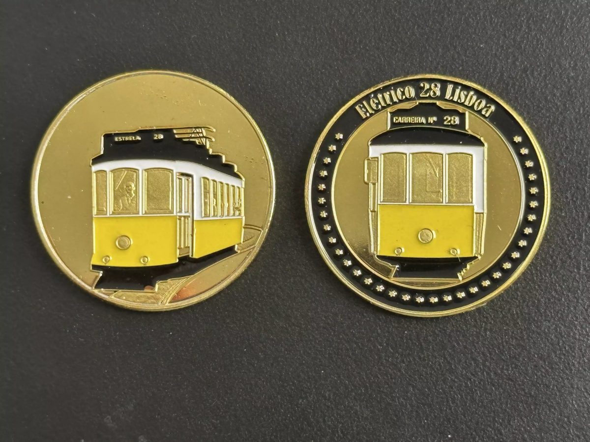 Souvenir Coin "Eletrico 28 Lisboa" in color