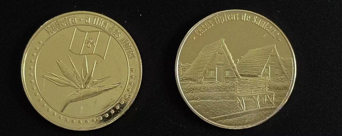 Souvenir Coin "Ilha das Flores & Casas de Santana"