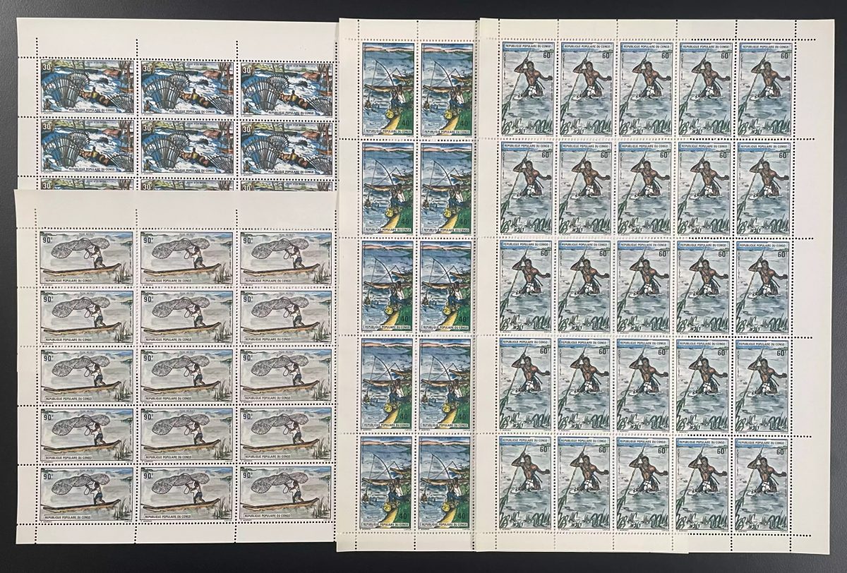 Congo 1975 YT 383-386 planche chasse pêche pirogues pagaies chasseur filet