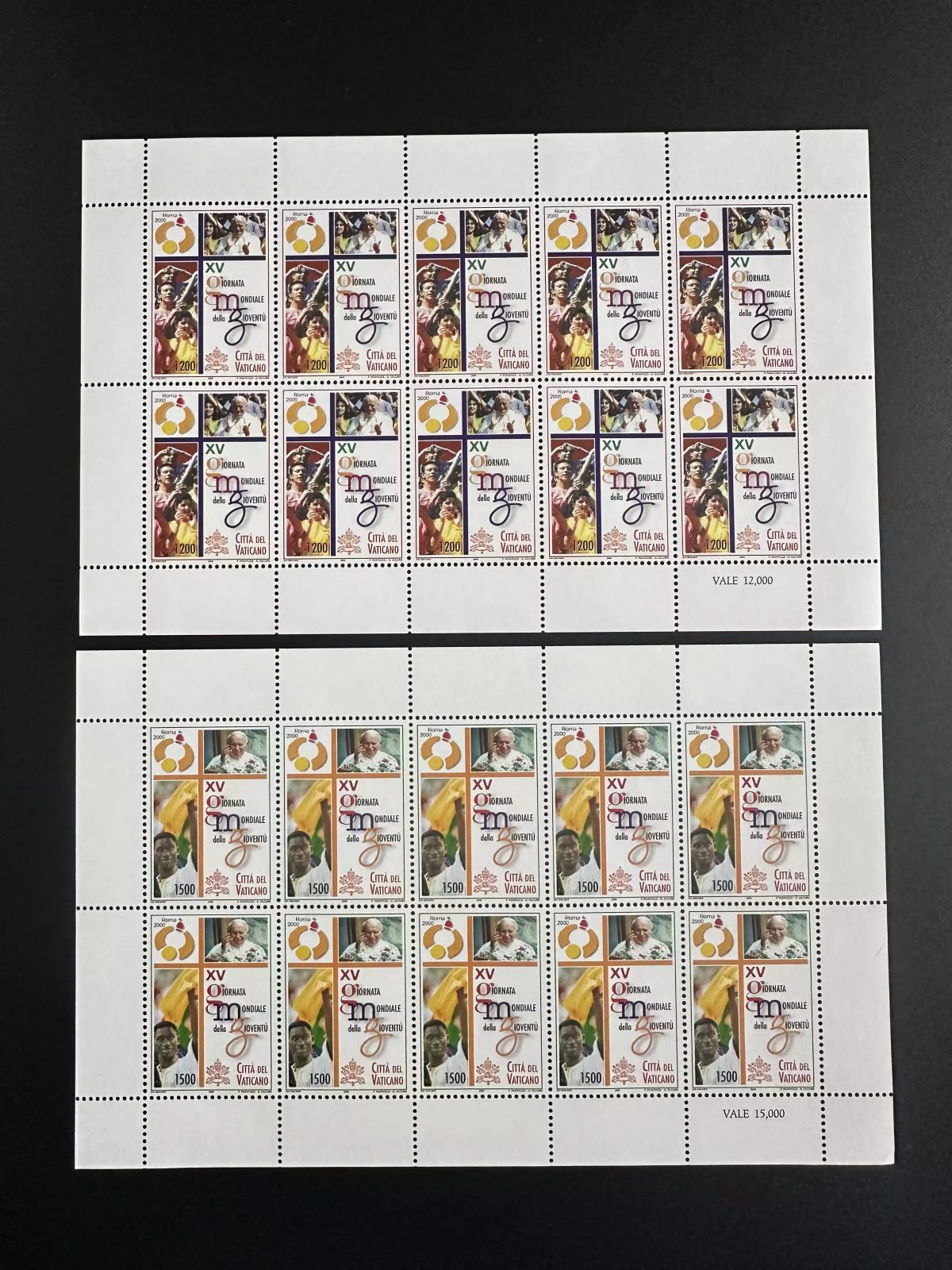 Vatican 2000 Mi. 1348 - 1349 feuillet JMJ Pape Jean-Paul II Jeunesse