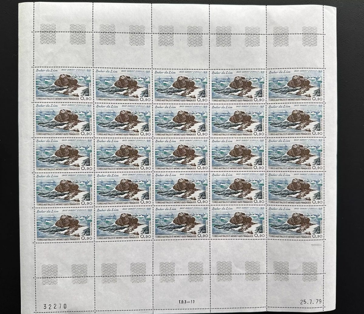 TAAF 1979 YT PA 57 Bogen Rocher du Lion Basis Dumont d'Urville