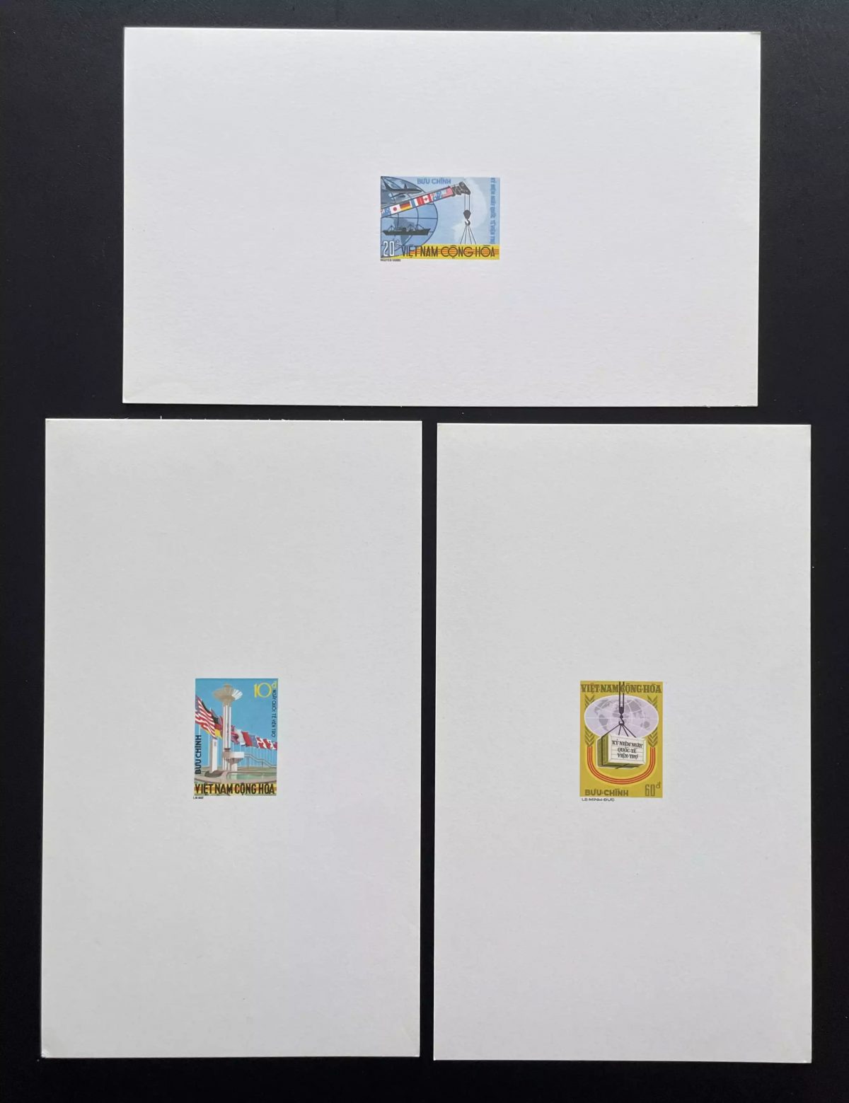 Vietnam du Sud 1974 YT 486-488 épreuve de luxe Foire drapeaux globe