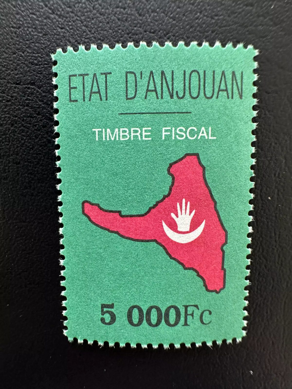 Anjouan Komoren 1999 Fiskalmarke 5000FC Inselkarte roter grüner Halbmond