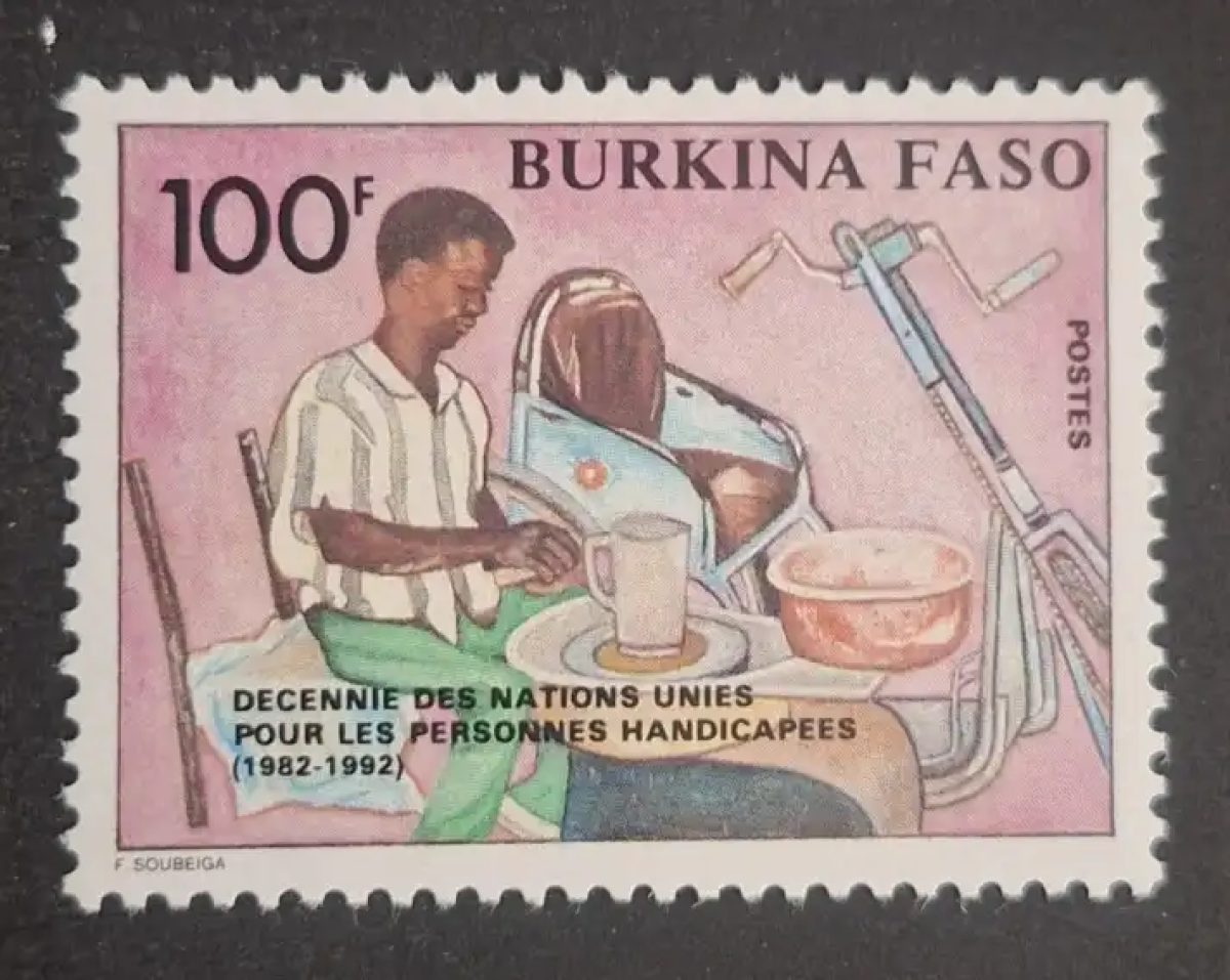 Burkina Faso 1992 Mi. 1268 Décennie Nations Unies handicapées