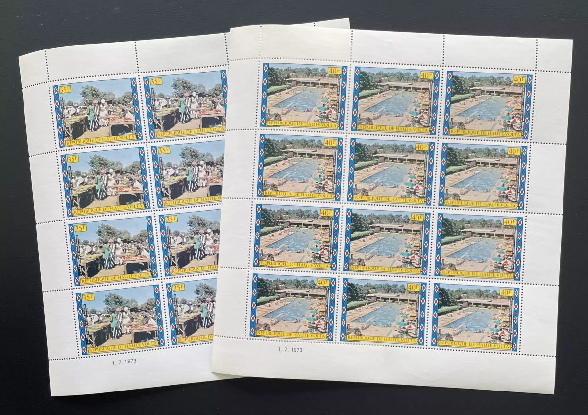 Haute-Volta 1973 YT 292-293 planche marché Ouagadougou piscine hôtel tourisme