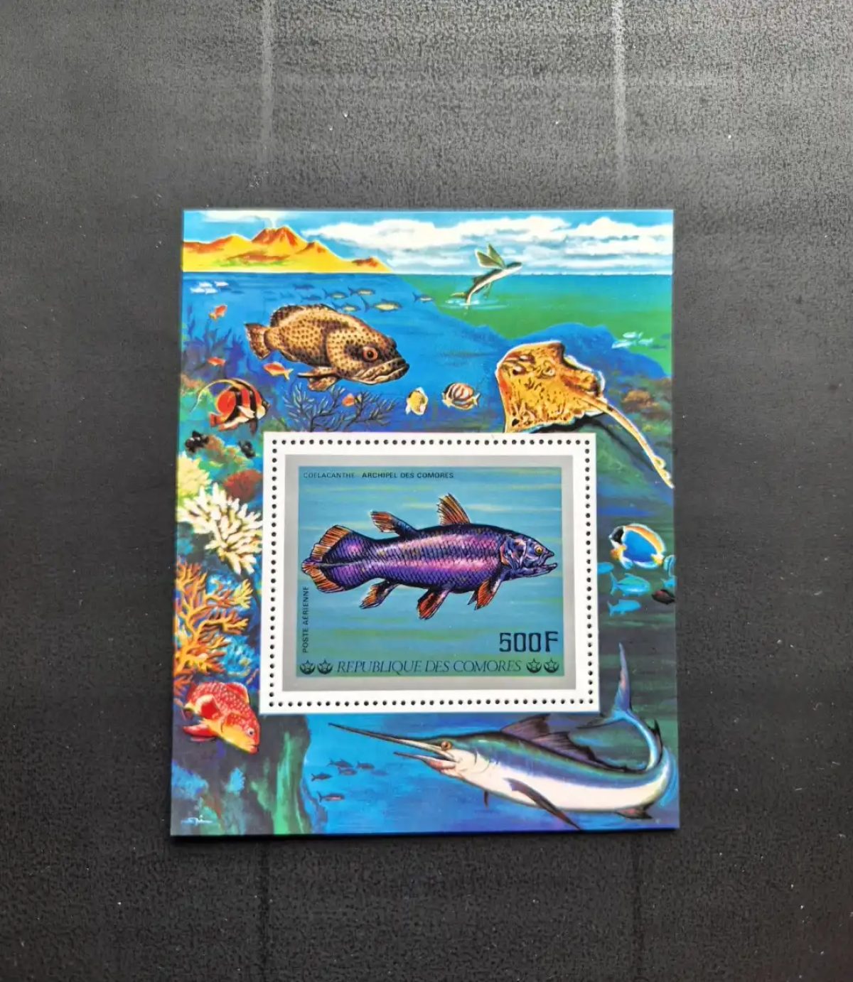 Comores 1977 Mi. Bl. 106 Coelacanthe poisson faune marine corail raie