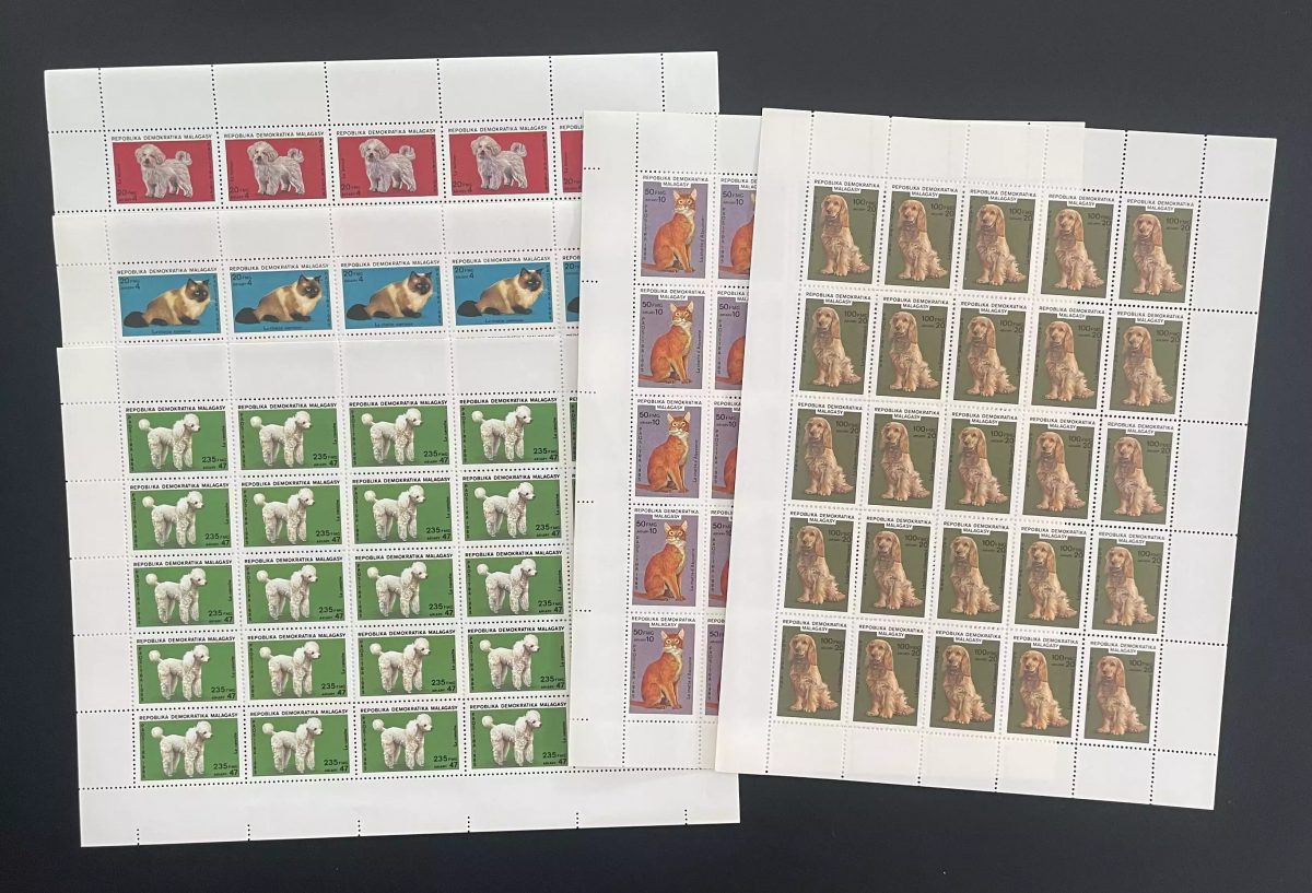 Madagascar 1985 YT 732-736 planche chiens chats caniche cocker siamois