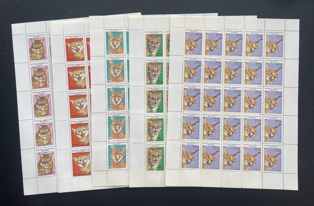 Madagascar 1986 YT 777-781 planche félins sauvages serval caracal