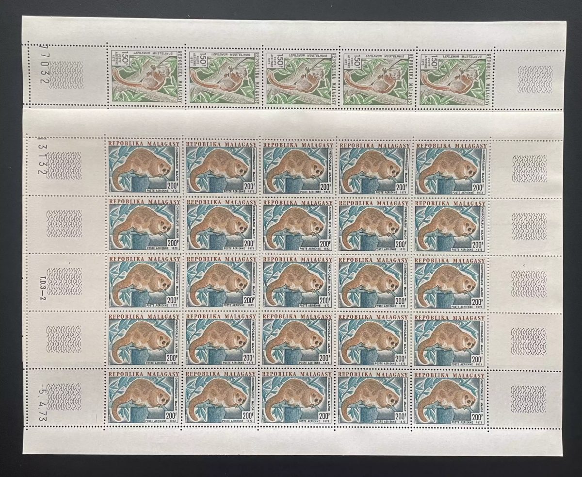 Madagascar 1973 YT PA 130-131 planche lémuriens Lepilemur Cheirogaleus