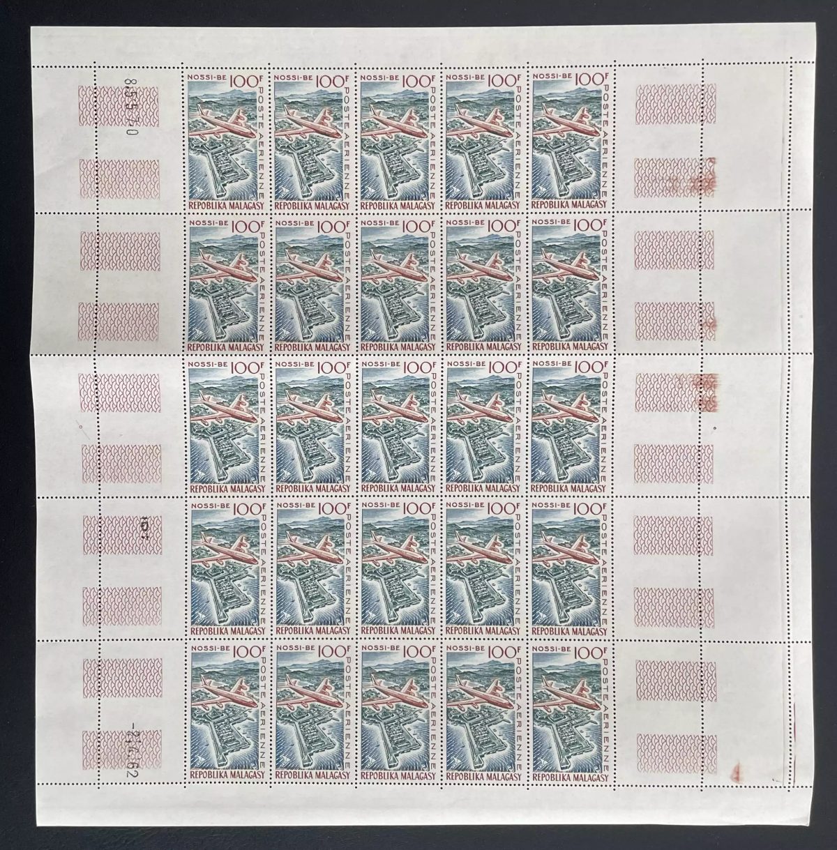 Madagascar 1962 YT PA 87 sheet airmail Nossi-Bé plane aviation