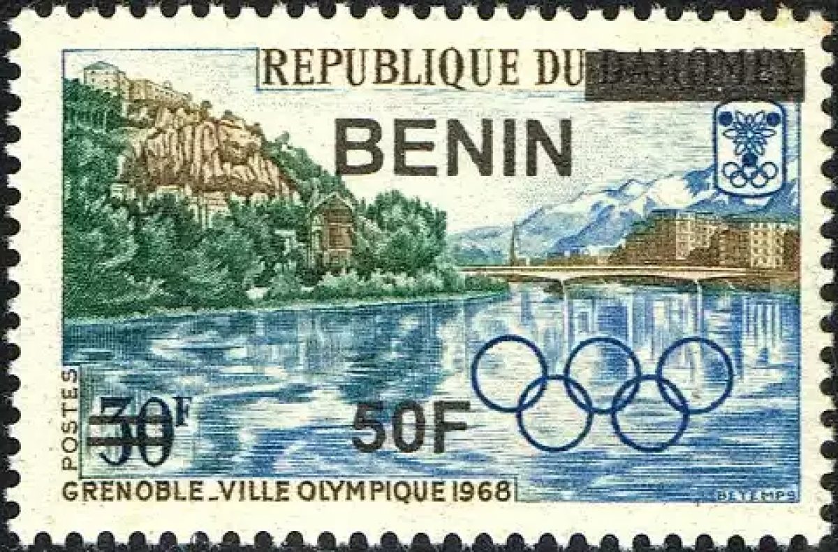 Bénin 2009 Mi. 1573 surchargé Grenoble Jeux Olympiques hiver 1968