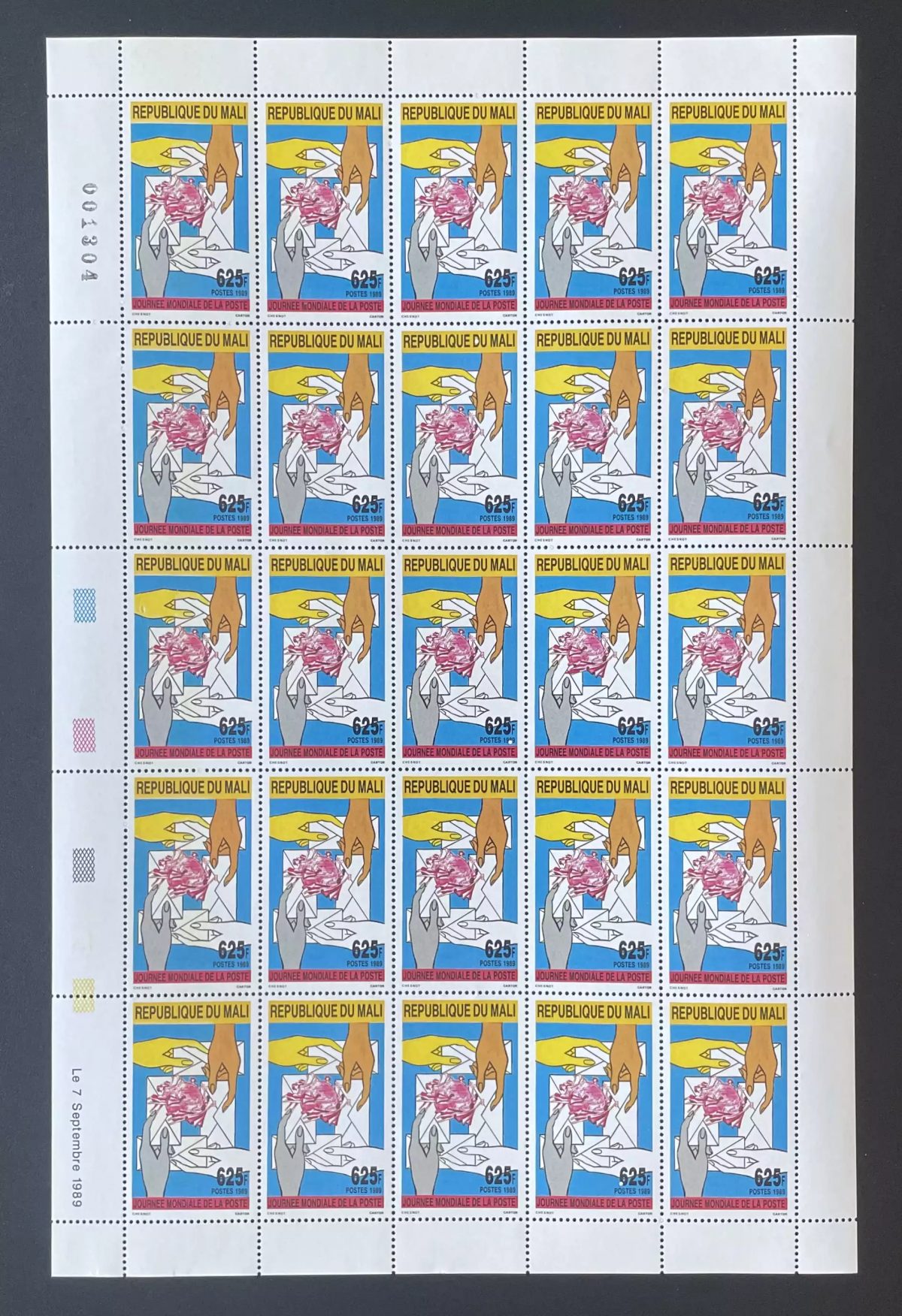 Mali 1989 YT 561 planche Journée mondiale poste mains fleurs
