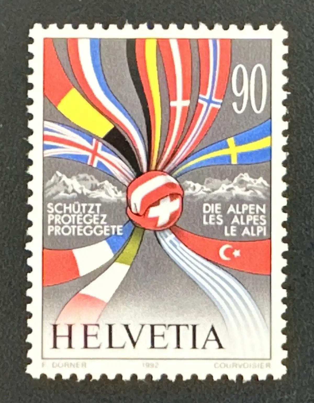 Suisse 1992 Mi. 1477 émission commune protection Alpes drapeaux montagnes