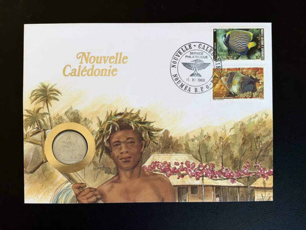 Nouvelle Calédonie enveloppe numismatique 1988 timbres poissons