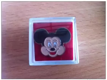 PIN'S WALT DISNEY MICKEY MOUSE KOPF, in Box