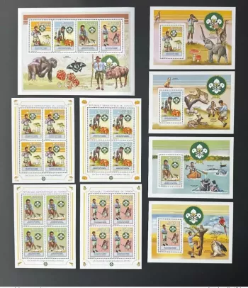 Congo 2012 Mi. 2072 - 2075 Bl. 414 - 417 Scoutisme faune Champignons Papillon