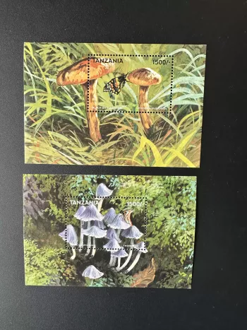 Tanzanie 1998 Mi. Bl. 414 - 415 Champignons Papillon Black Swallowtail Fungi