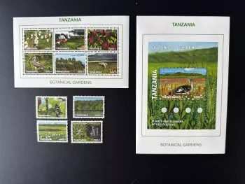 Tanzanie 2008 Mi. 4587 - 4596 Bl. 620 Jardins Botaniques Fleurs Plantes Oiseau