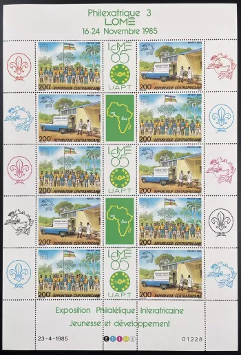 Centrafricaine 1985 YT 671A planche Philexafrique Lomé scouts jeunesse postal