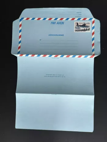 Aerogram France 4.50F Dauphin 2 Helicopter by airplane new La Poste