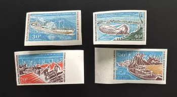 Cameroun 1971 Mi. 656 - 659 ND Pêche Chalutier Crevettiers Port Douala