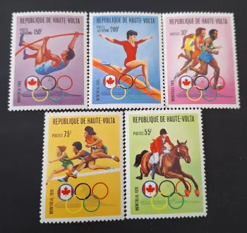 Haute-Volta 1976 Mi. 617-621 Jeux Olympiques Montréal équitation