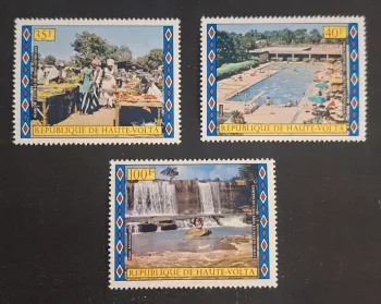 Haute-Volta 1972 Mi. 472-474 marché Ouagadougou hôtel cascades tourisme