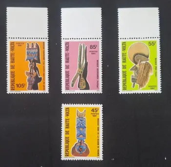 Haute-Volta 1981 Mi. 824-827 masques africains Gourounsi Kourounba Bwa