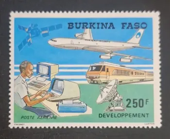 Burkina Faso 1985 Mi. 1073 développement avion satellite train ordinateur