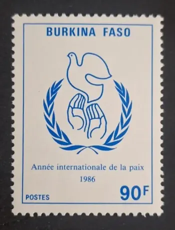 Burkina Faso 1986 Mi. 1105 Année internationale paix colombe laurier