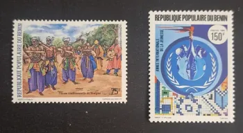 Bénin 1985 Mi. 399-400 Danse traditionnelle Borgou jeunesse