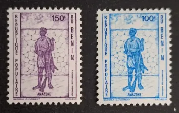 Bénin 1986 Mi. 442-443 Amazone du Dahomey guerrière femme statue