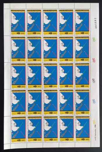 Gabun 1986 YT PA 283 Bogen Weltposttag Taube Globus Luftpost