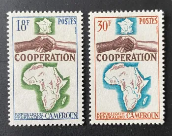 Cameroun 1964 Mi. 415-416 Coopération Afrique carte mains poignée