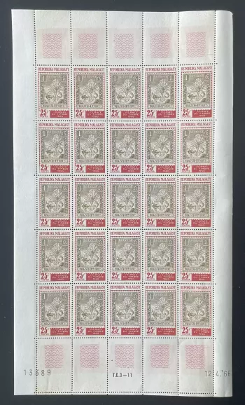 Madagascar 1966 YT 422 sheet Stamp Day traveller's tree
