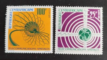 Centrafrique 1963 Mi. 37-38 télécommunications spatiales globe ondes