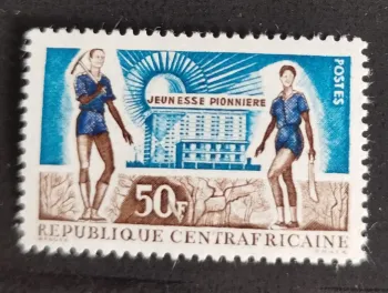 Centrafrique 1963 Mi. 39 Jeunesse pionnière bâtiment soleil travail