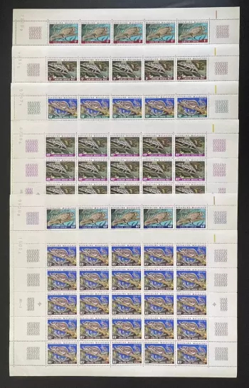 Madagascar 1973 YT 523-528 planche caméléons reptiles faune