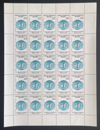 Madagascar 1988 YT 856 planche 40e anniversaire OMS santé médecine