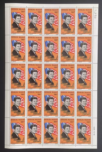 Madagascar 1973 YT PA 132 planche John F. Kennedy président USA drapeau JFK
